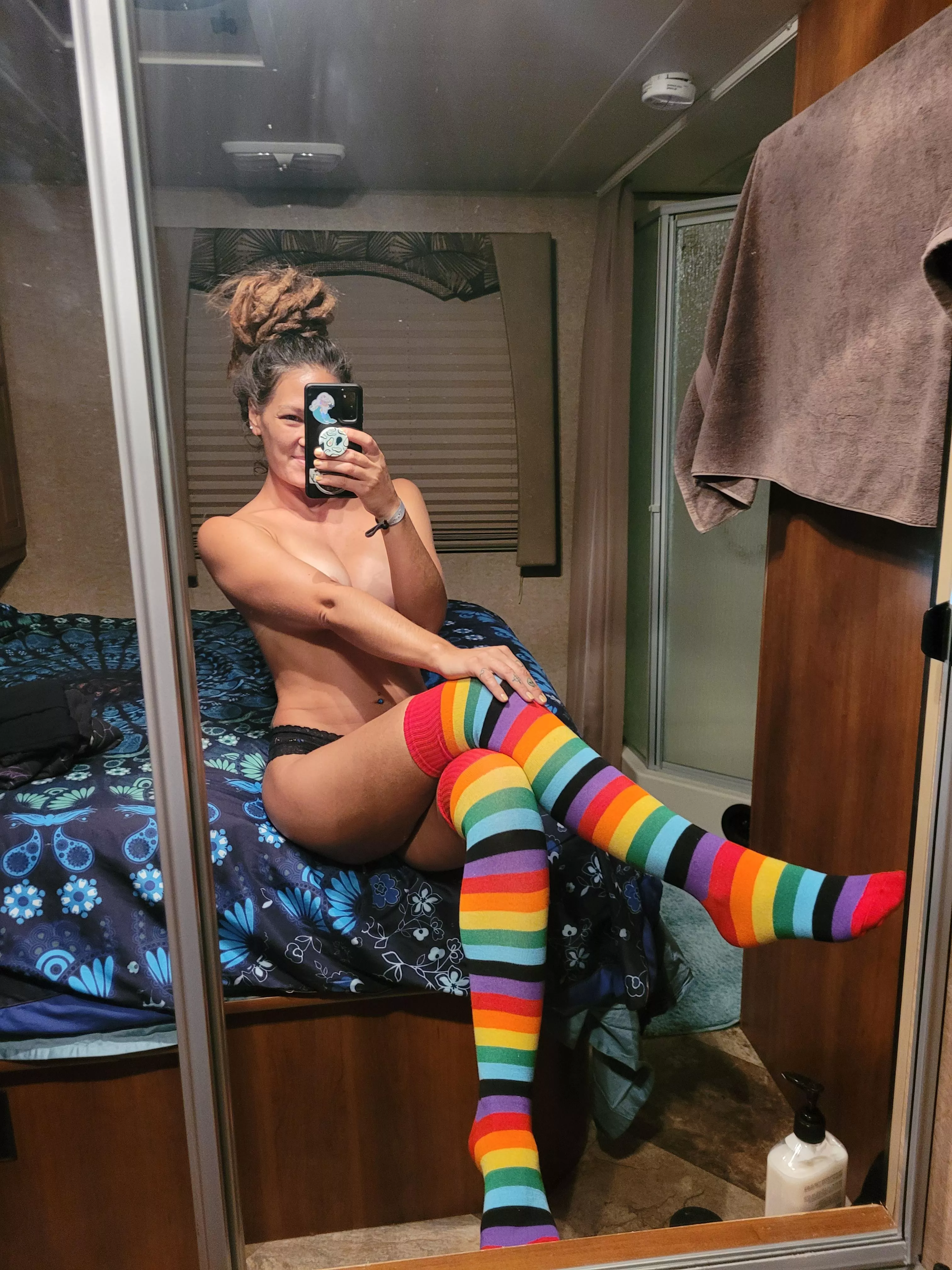 My friend gifted me these socks 🏳️🌈 (f) What do you think? My friend gifted me these socks 🏳️🌈 (f) What do you think?