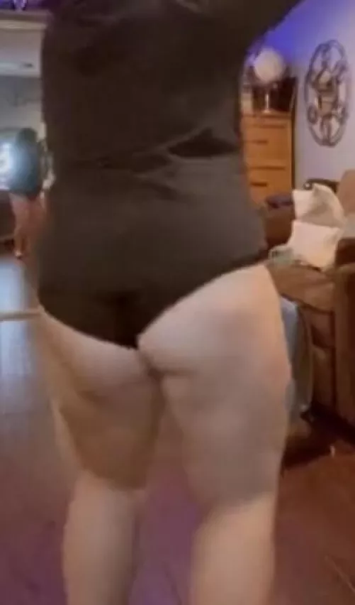 My friend showing what she’s got. Hot!