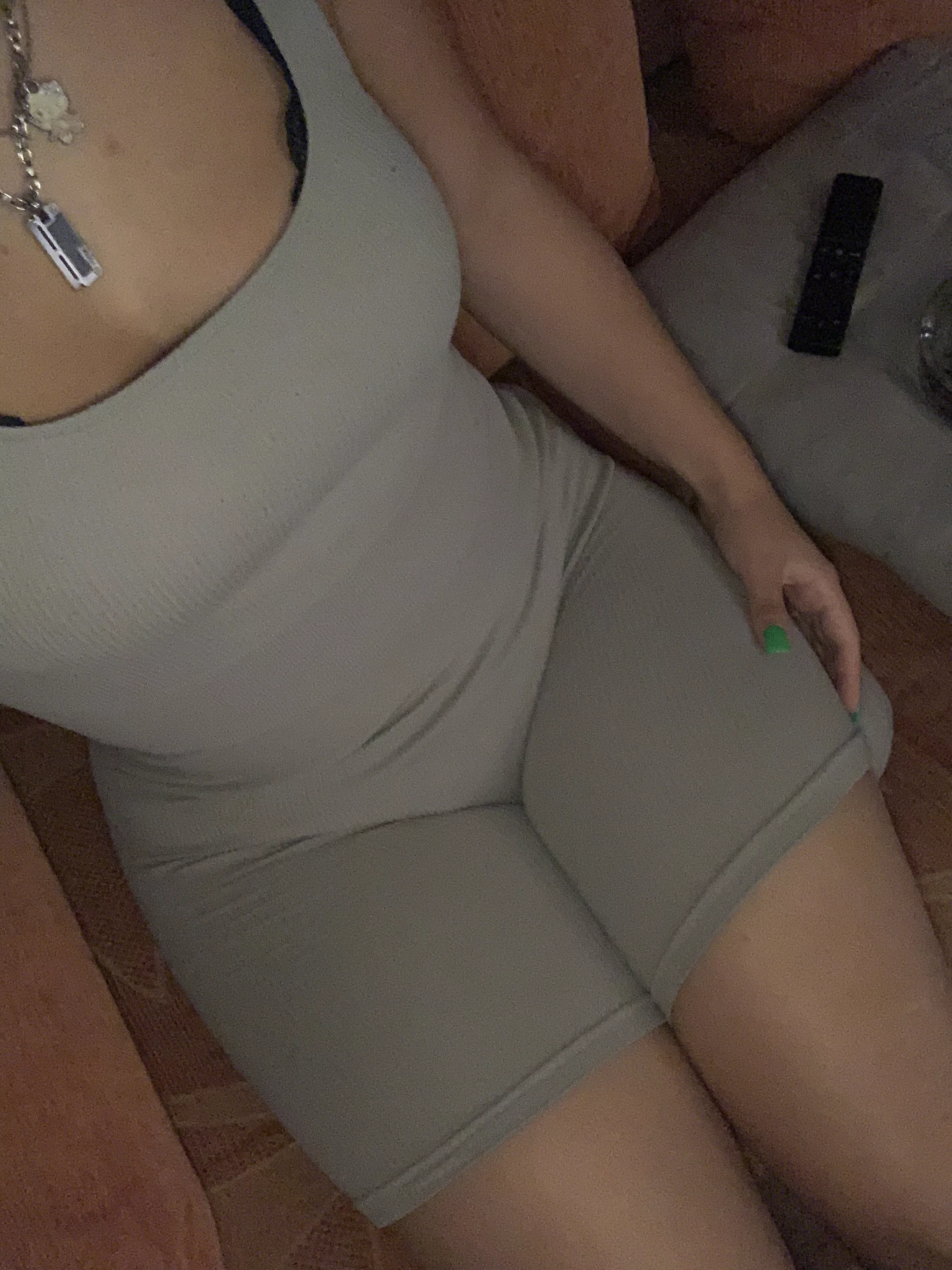 My friend tell me my hips are to big, you agree with that?😞