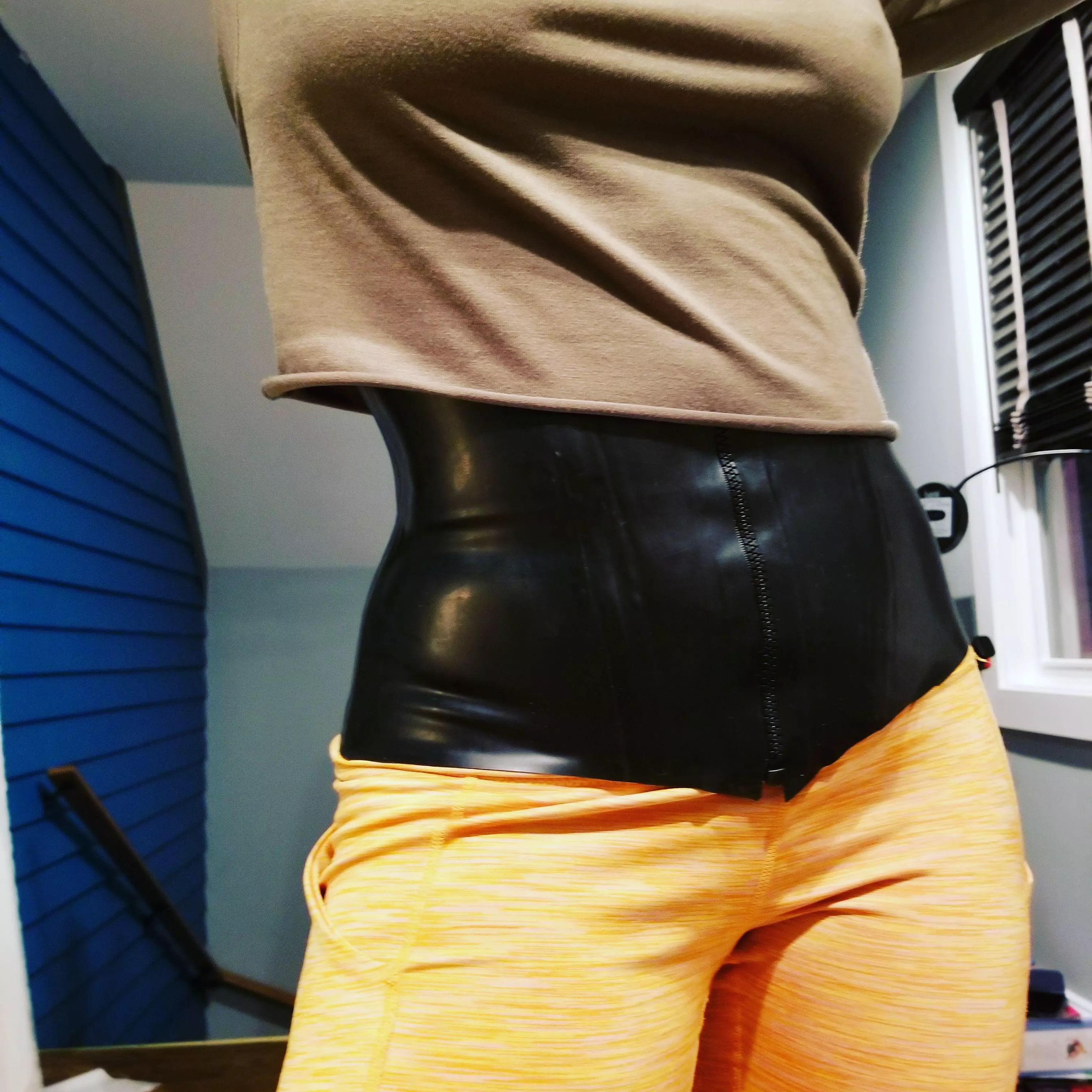 My girlfreind wanted a latex corset. So I made her one. My girlfreind wanted a latex corset. So I made her one.