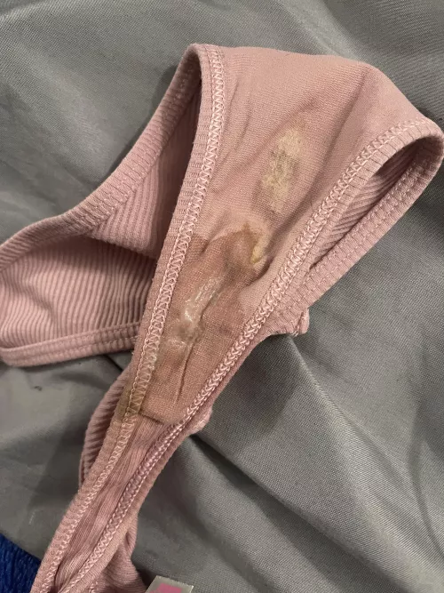 My gym thong β€οΈβ€οΈ dm me for details β€οΈ