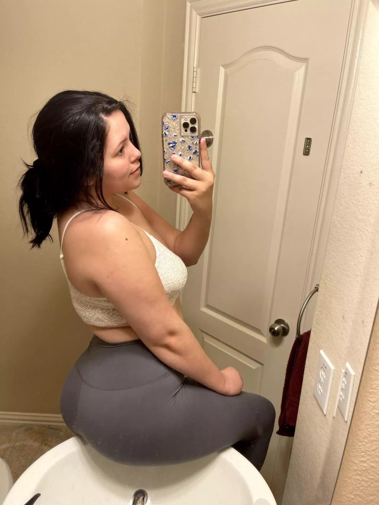 my hair is a mess, but i doubt you’re looking at it anyway;) my hair is a mess, but i doubt you’re looking at it anyway;)