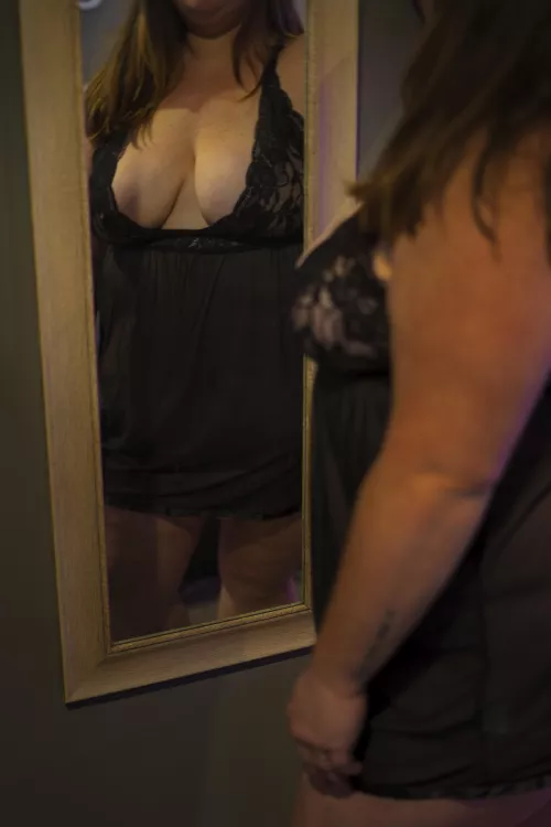 My hangers being restrained by this top.