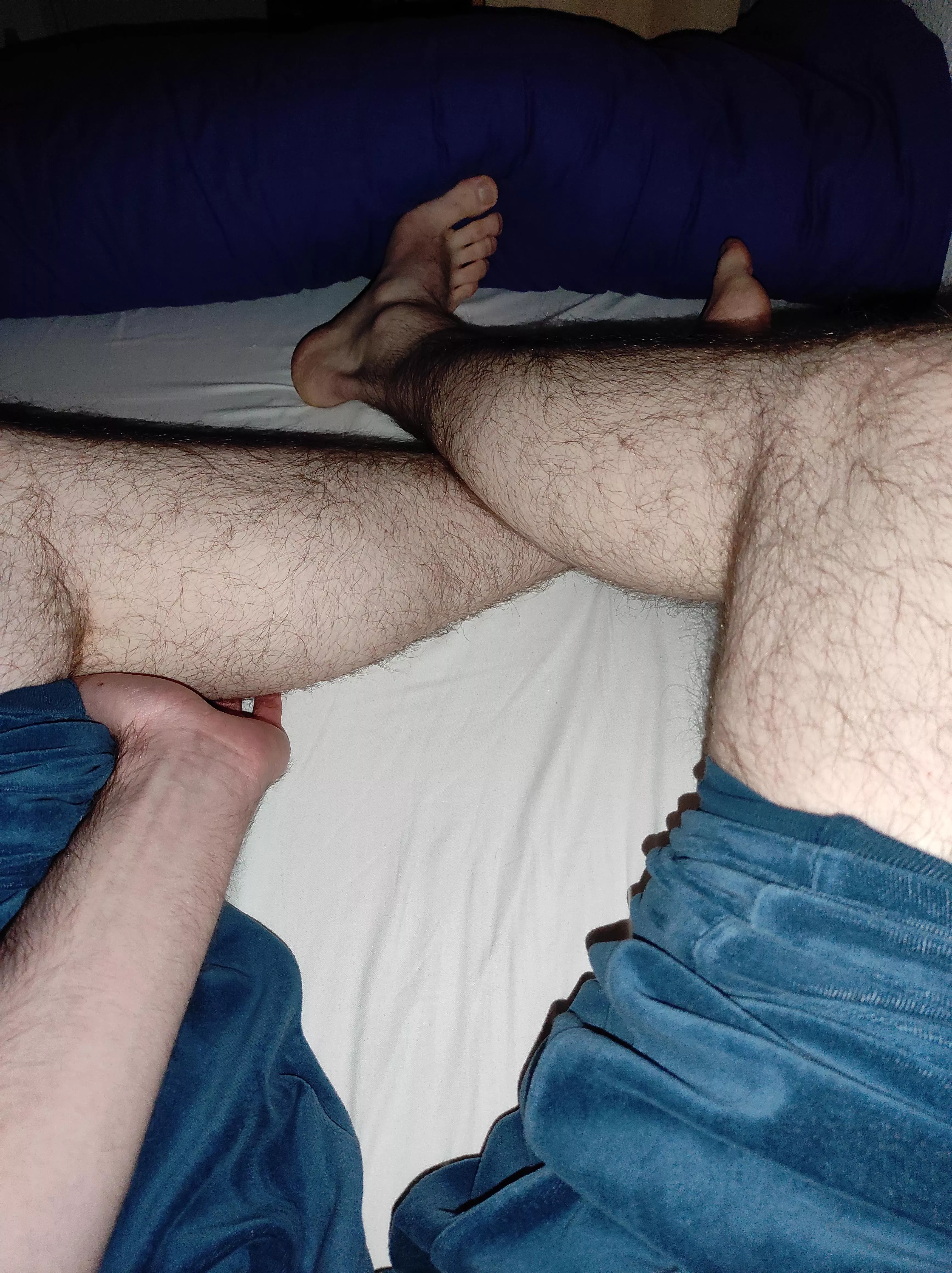 My legs are looking extra hairy tonight! My legs are looking extra hairy tonight!