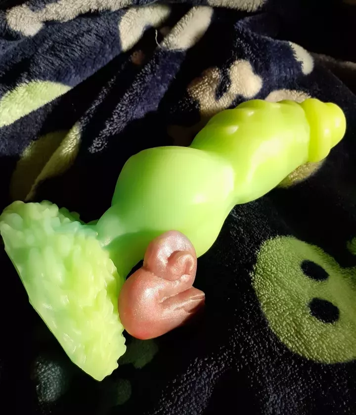 My long lusted after toy arrived a couple days ago. Can't wait to try him out! [S/S Tyv]