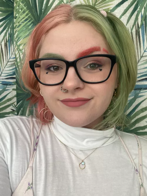 My makeup look from Daddy’s and my Valentines date last night! I felt so cute and we did a super fun escape room then he made us yummy Crème brûlée!