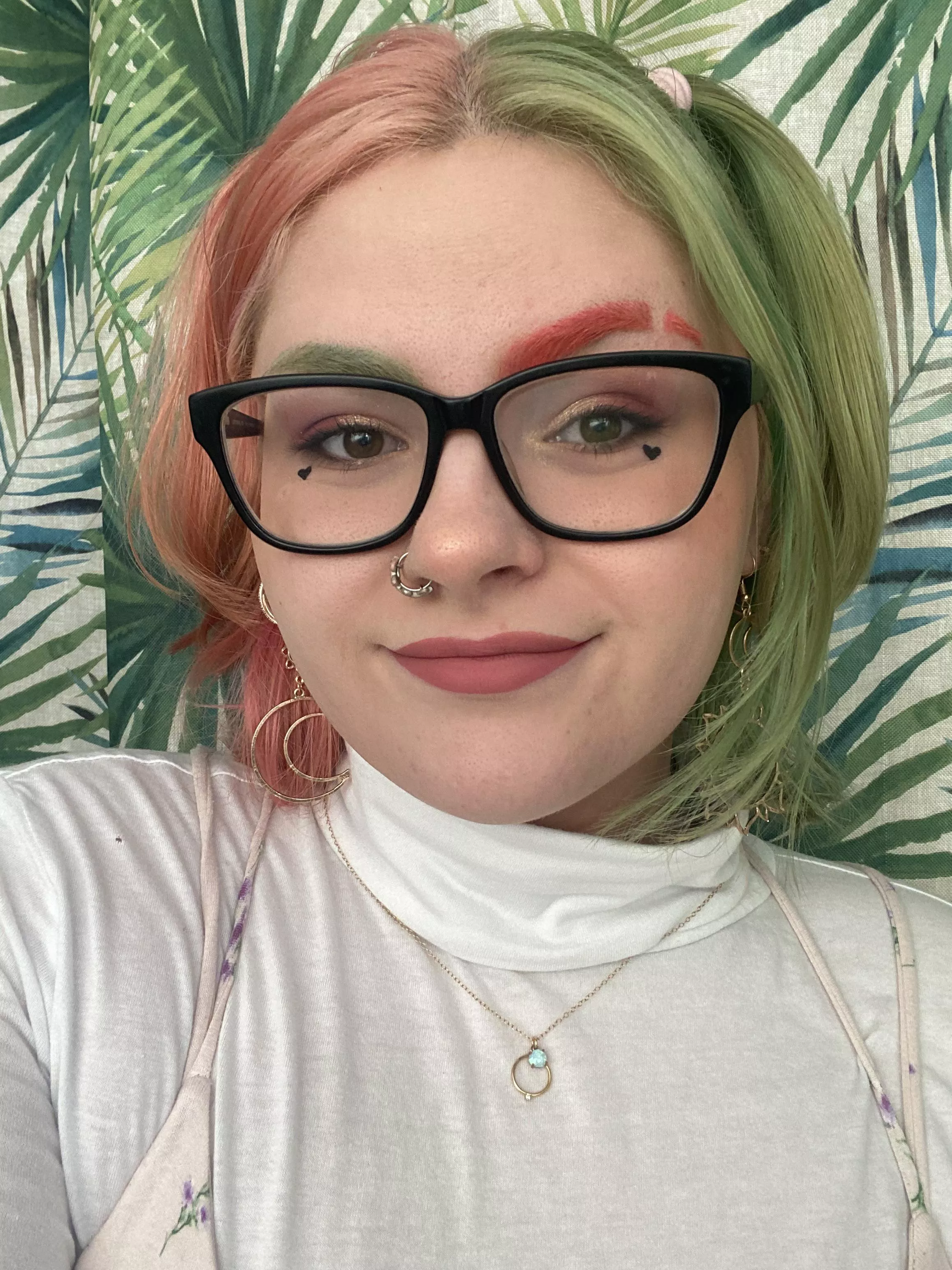 My makeup look from Daddy’s and my Valentines date last night! I felt so cute and we did a super fun escape room then he made us yummy Crème brûlée!