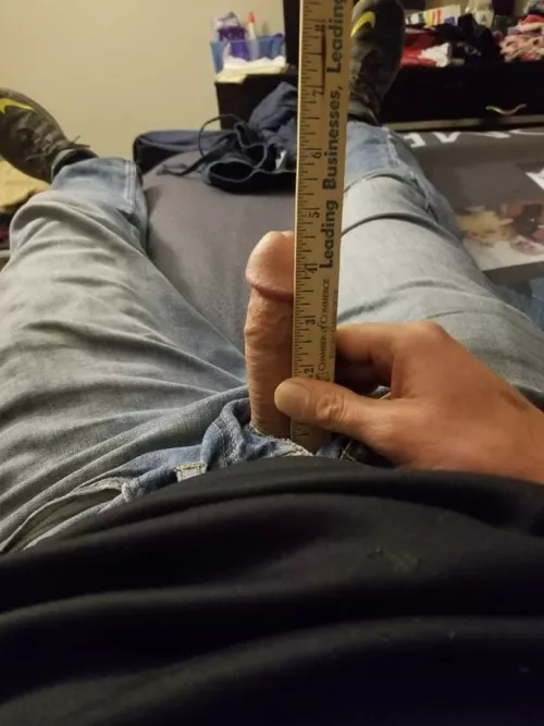 My man's got a little dick but he makes me cum a lot and I love it. Whatcha think 😝😝😝