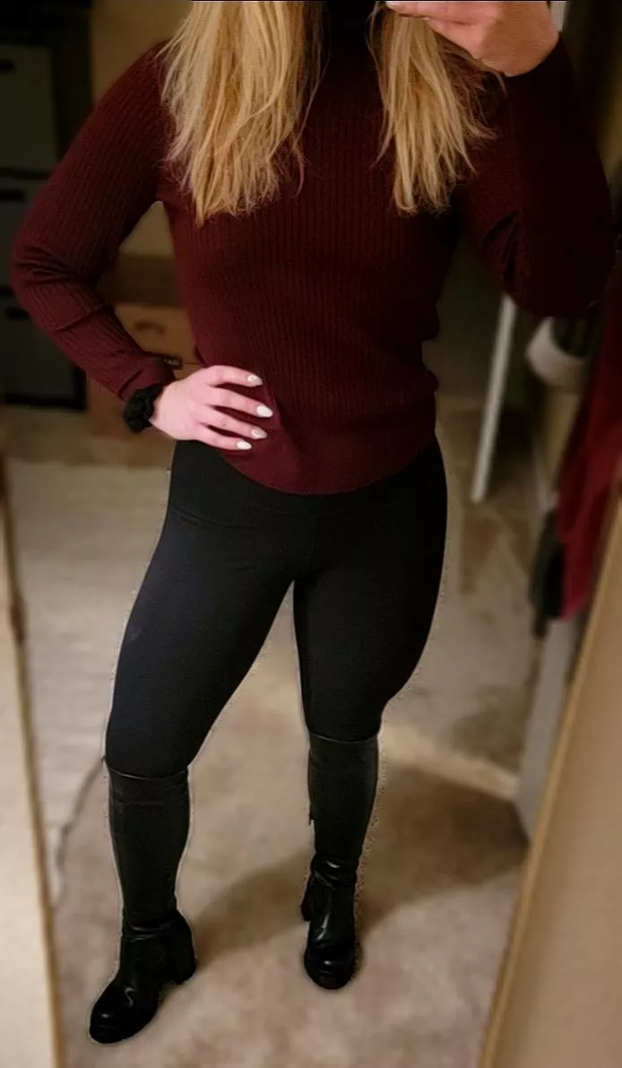 My new favorite boots 🥵