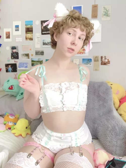 my new outfit arrived just in time for femboy friday 💗 i hope you all like it!