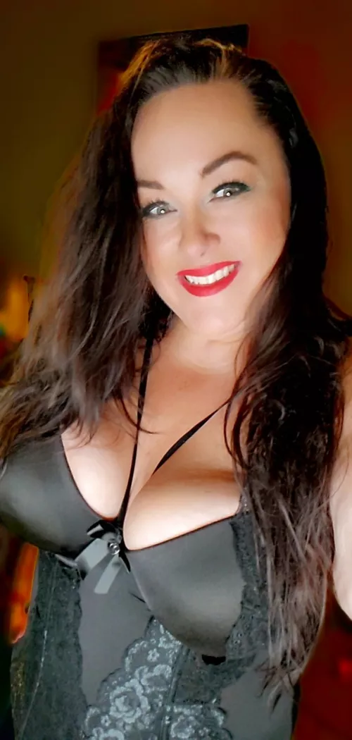 My new outfit. I just love sexy lingerie!
