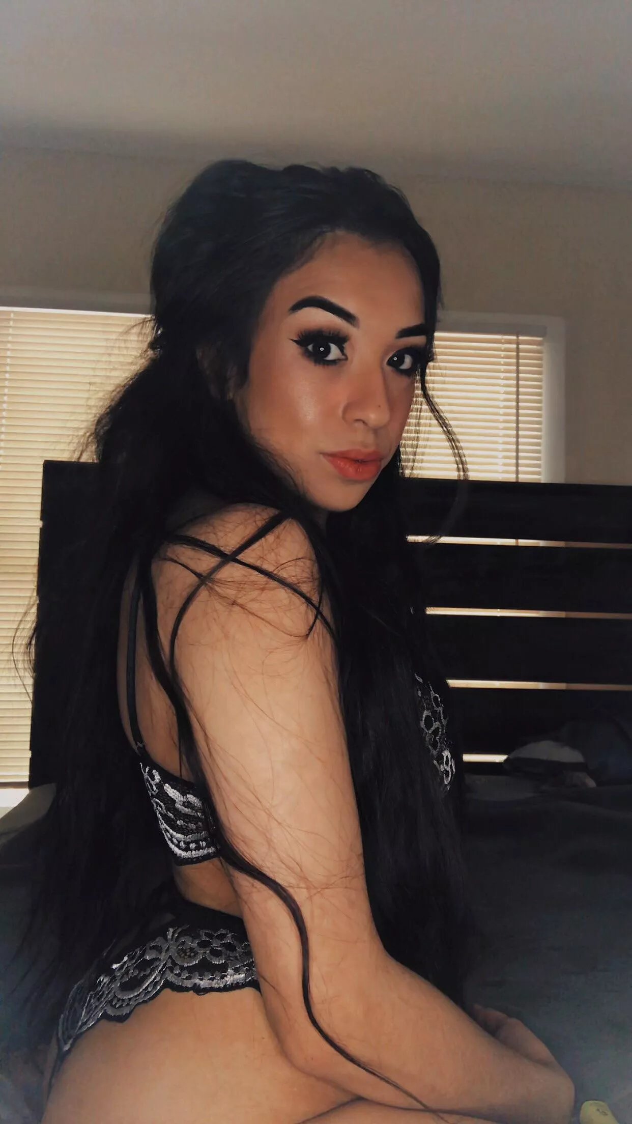 My OnlyFans is 50% off 🤠 come support a young mom of two😘