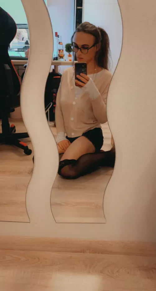 My outfit for today 😇 what do you think?