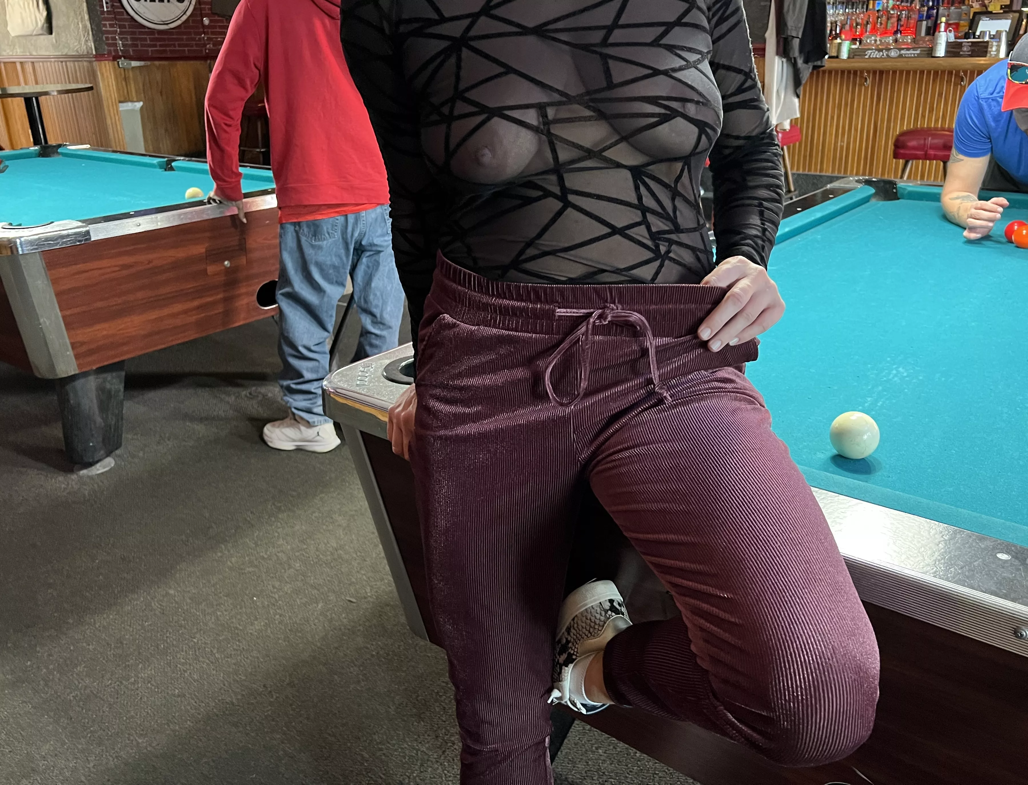 My outfit got a few looks in the bar! My outfit got a few looks in the bar!