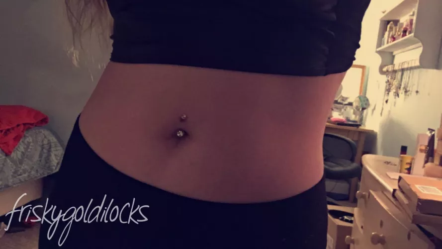 my pierced belly button ✨💎