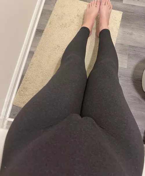 My sissy clitty camel-toe 🙈