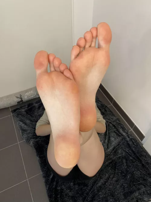 My soles are ready for you 🤤