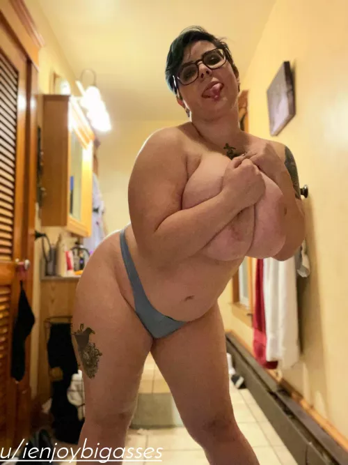 My stacked girlfriend. Smash or pass?
