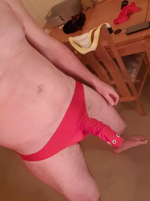 My sub bottom boy loves playing with my snake and swallowing it's venom 🍆💦, Think I'm getting a kink for underwear, find it such a turn on 😍 Wanna taste my venom? 💦