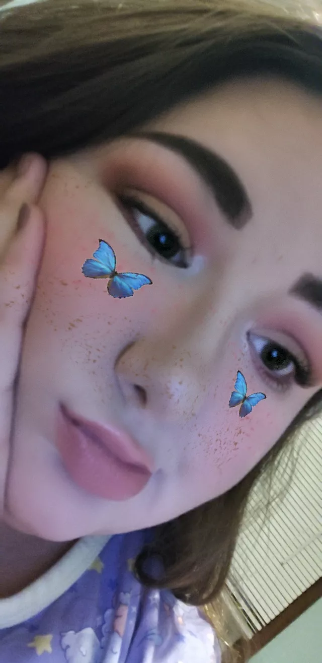 my teeth are cold and it is hurting 🙁 how do I make them warm ? 🥺