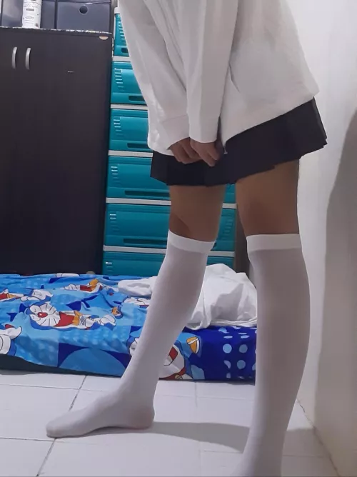 My thighs are down here!! >~<