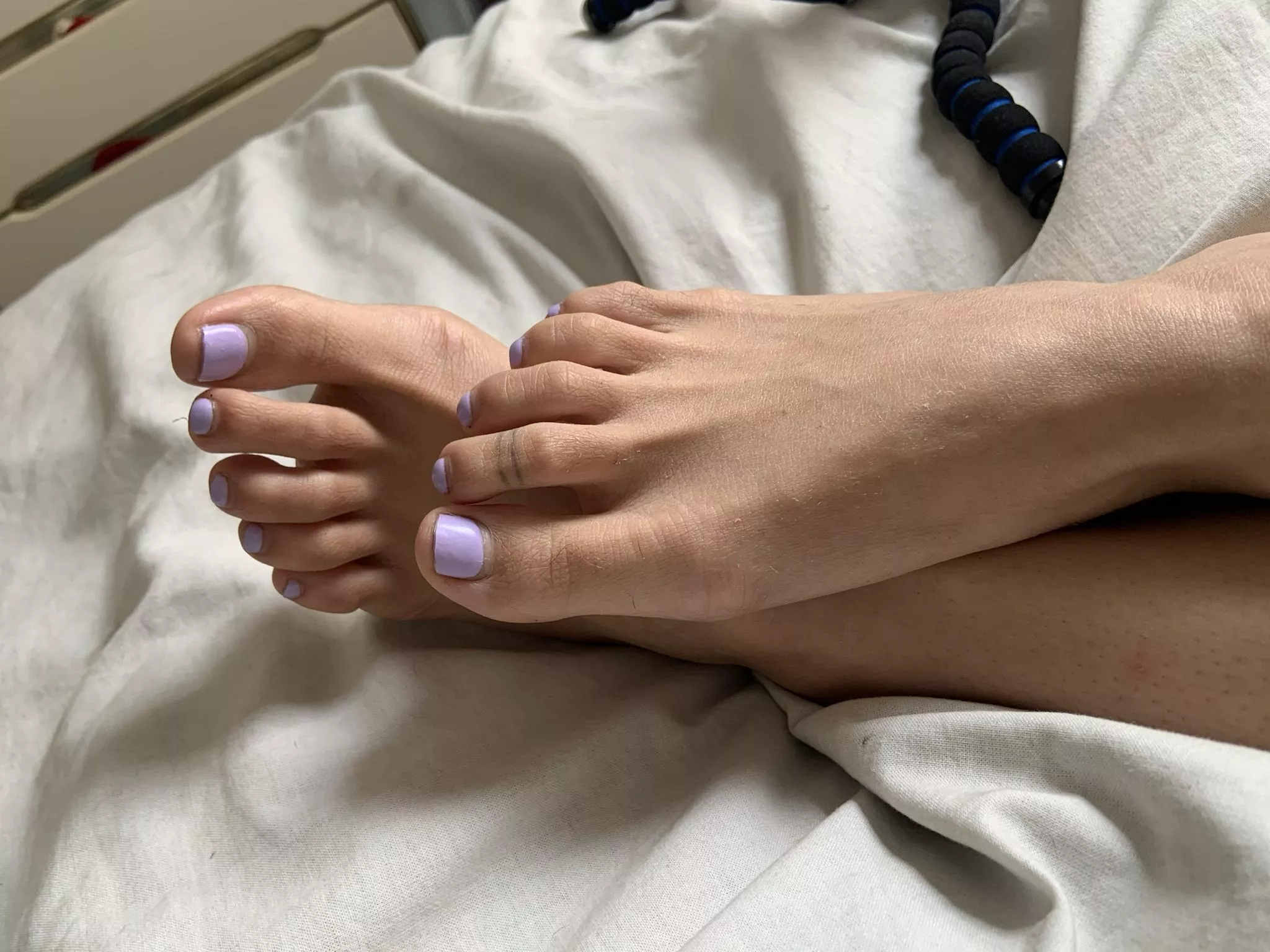 my tiny japanese toes :) my tiny japanese toes :)