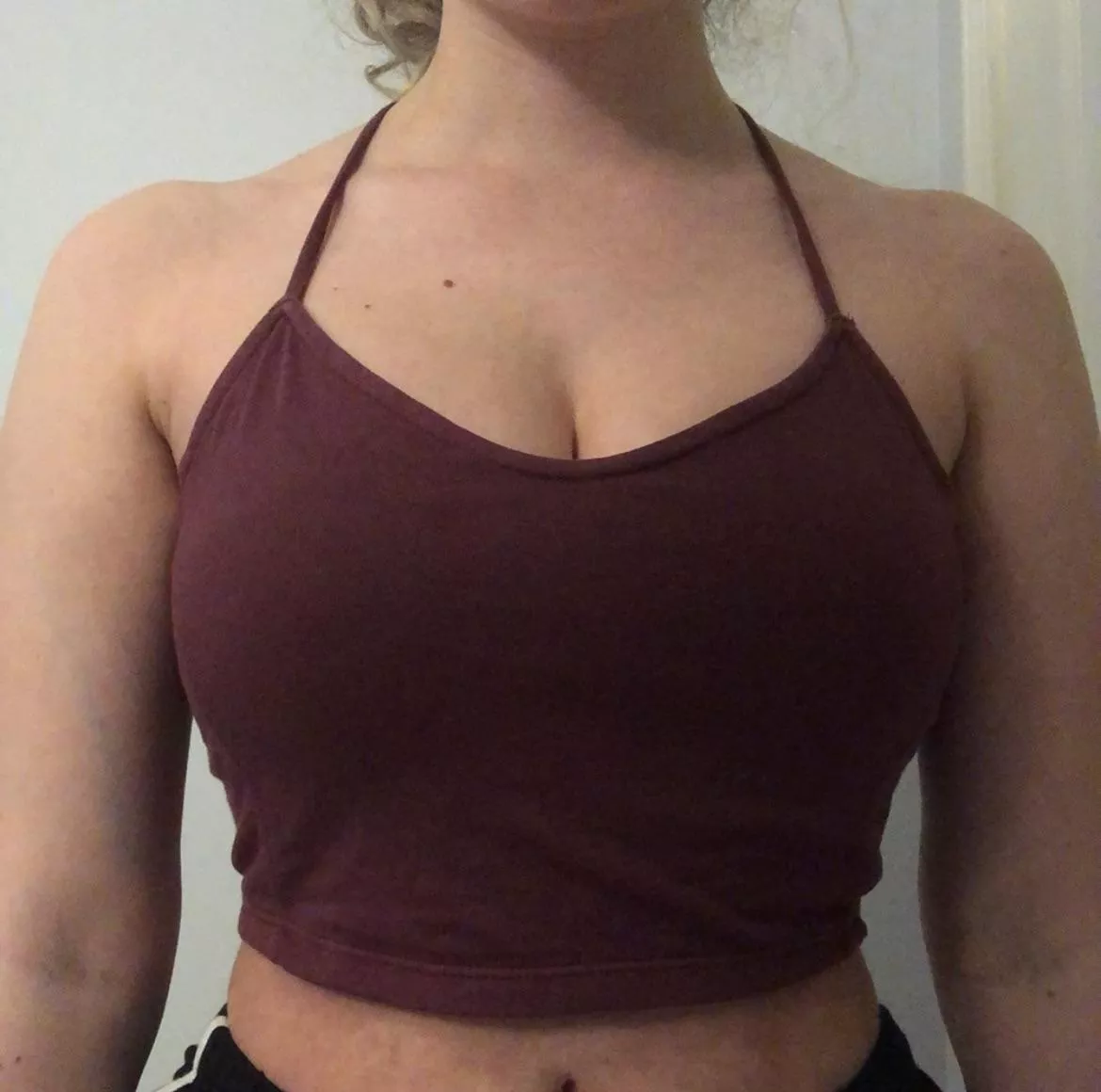 My titties sitting pretty in my crop top 🥰