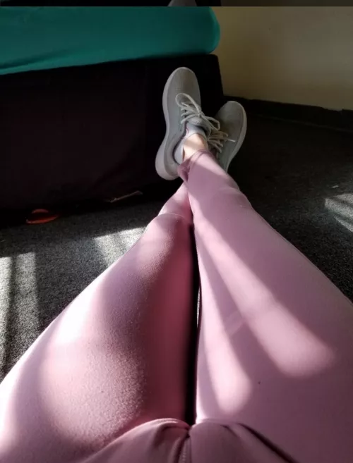 My workout pants showing off a whole lot 😋