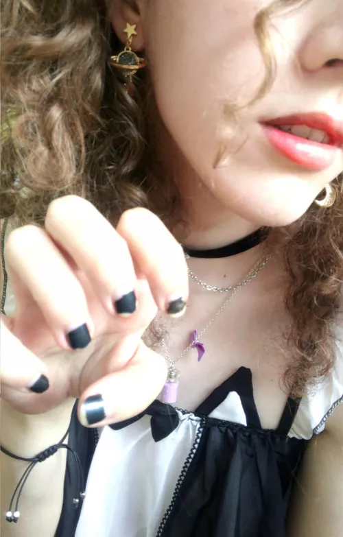 nails grow back so quick! (●´⌓`●)