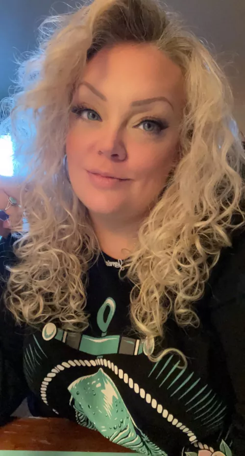 Natural hair curls n all 🤗