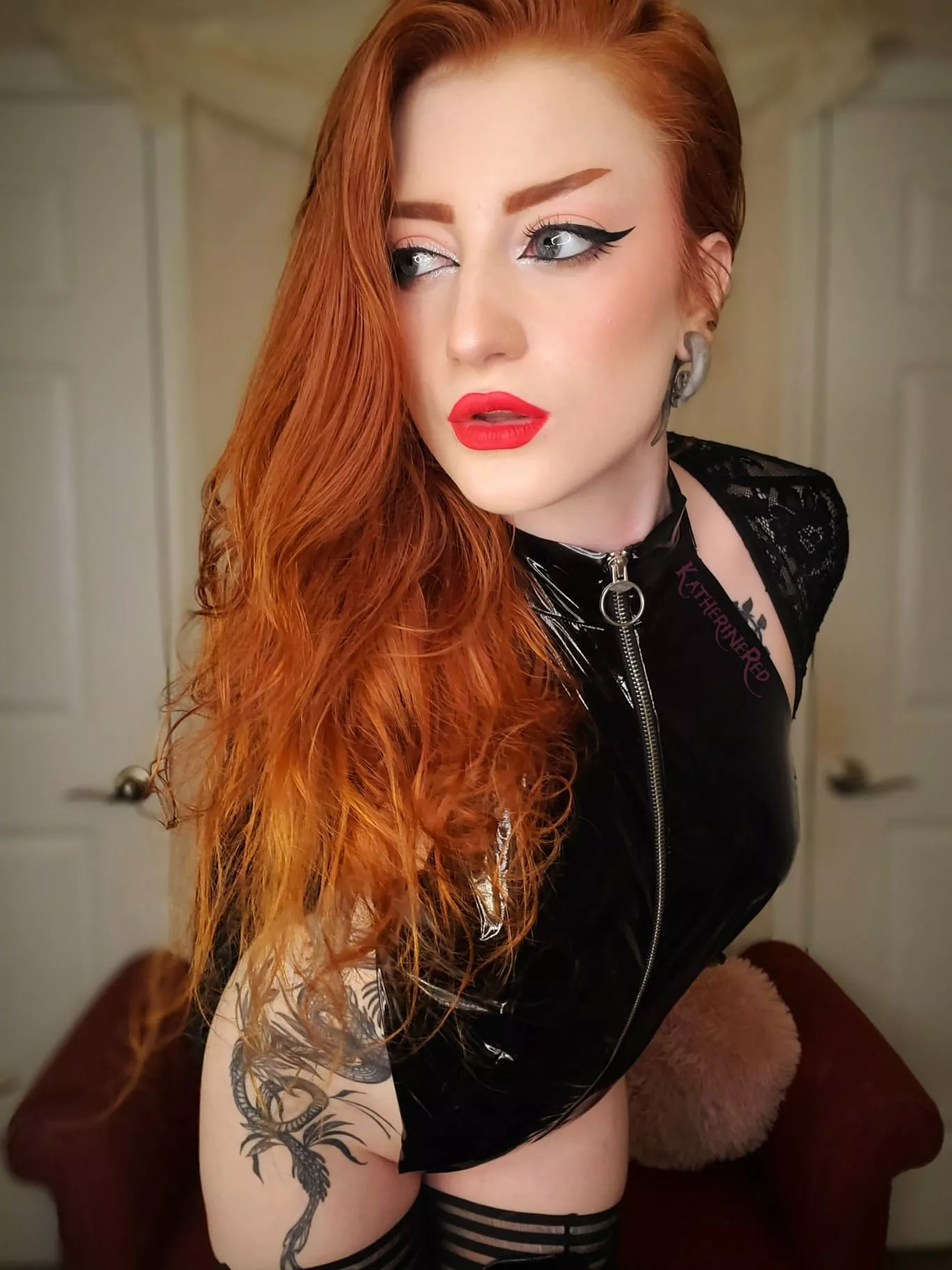 Natural Redheaded Femme Fatale specializing in Humiliation [Cam] Cock[Rate]s [Sext] [Fan]Club Custom[Vid]s Dont keep me waiting, Beta.