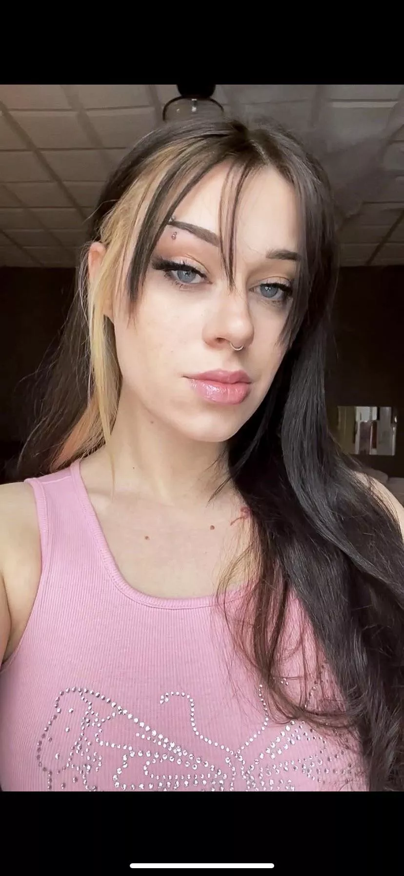 natural white gurl lips 💋