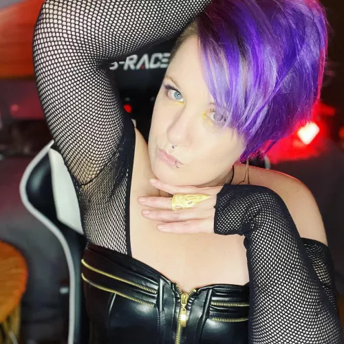 Naughty photos in this outfit added to my VIP fan club!