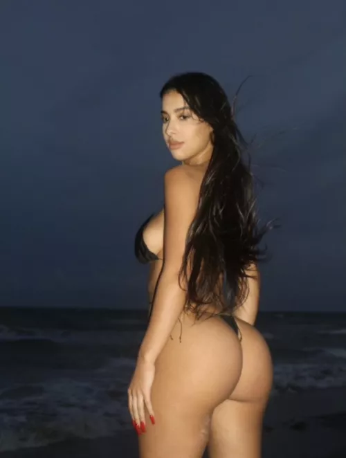 Naughty walk on the beach? πβ¨ FREE link below babe