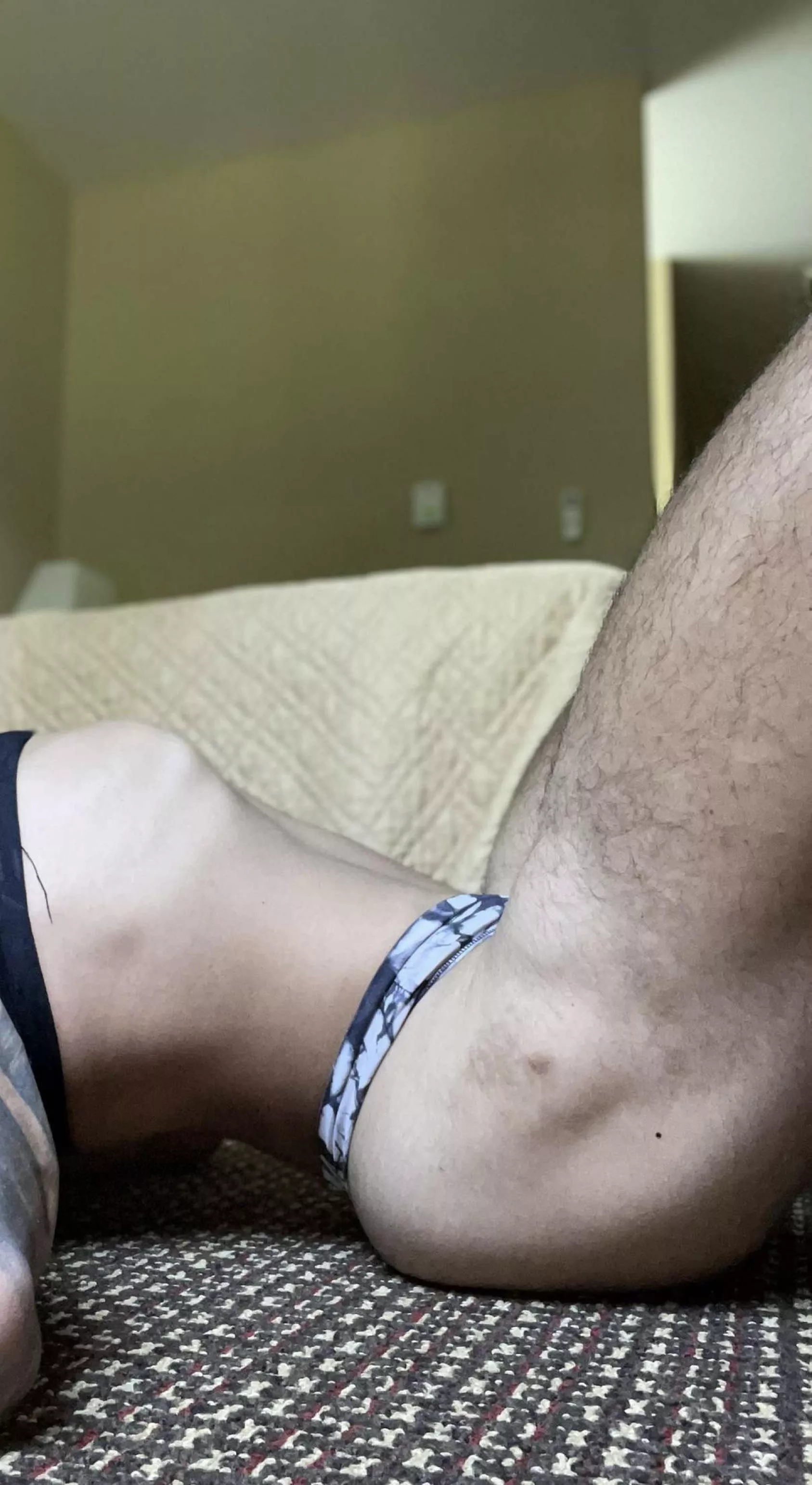 Need a fem dom 😈🥺