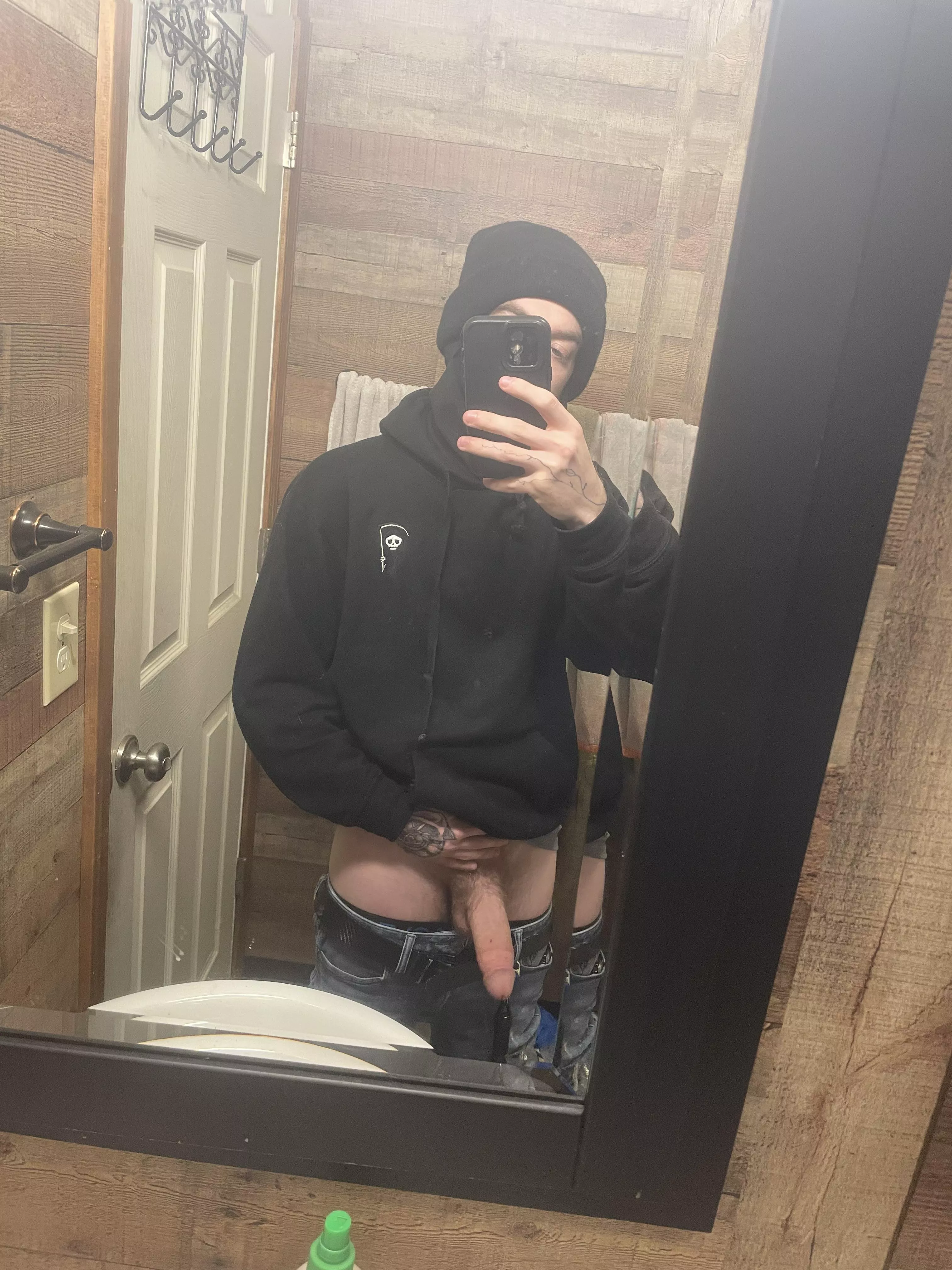 Need a gf gettin bored