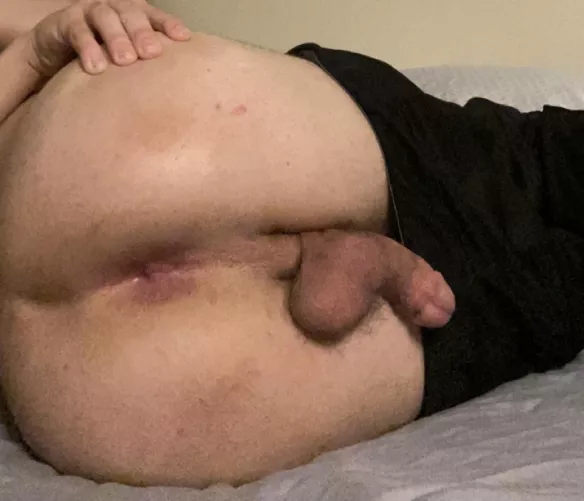 Need my tight hole bred 😩😩😩