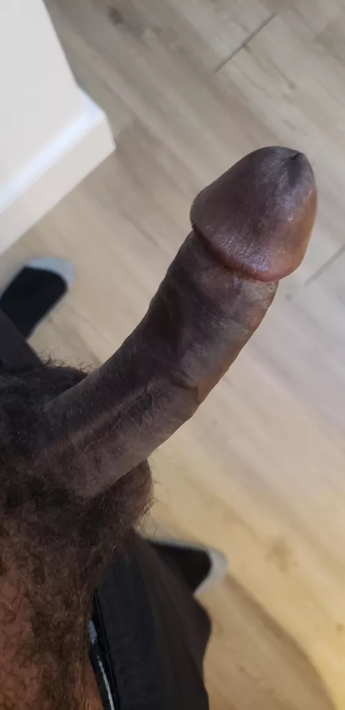 Need some female help this morning. Chat and inbox are open.