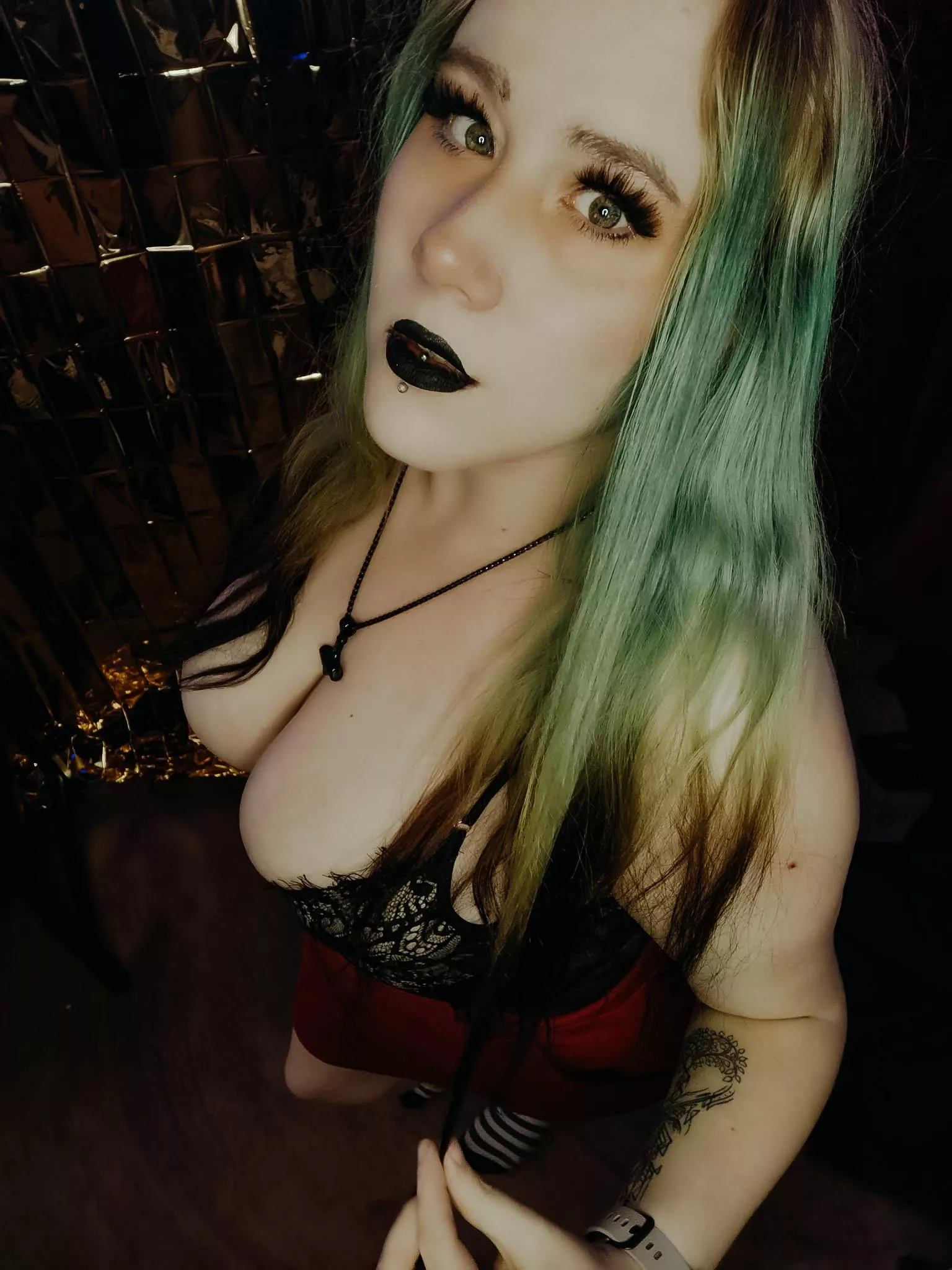 Need some hugs 🥺🤤