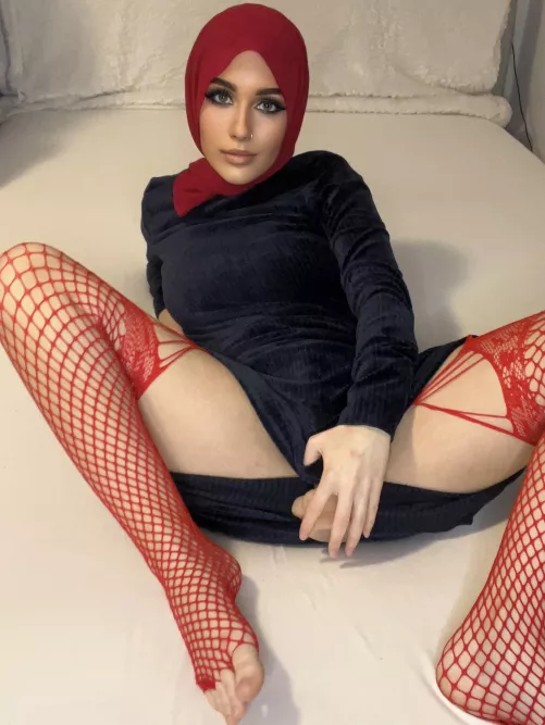 Need someone to play with me 😇