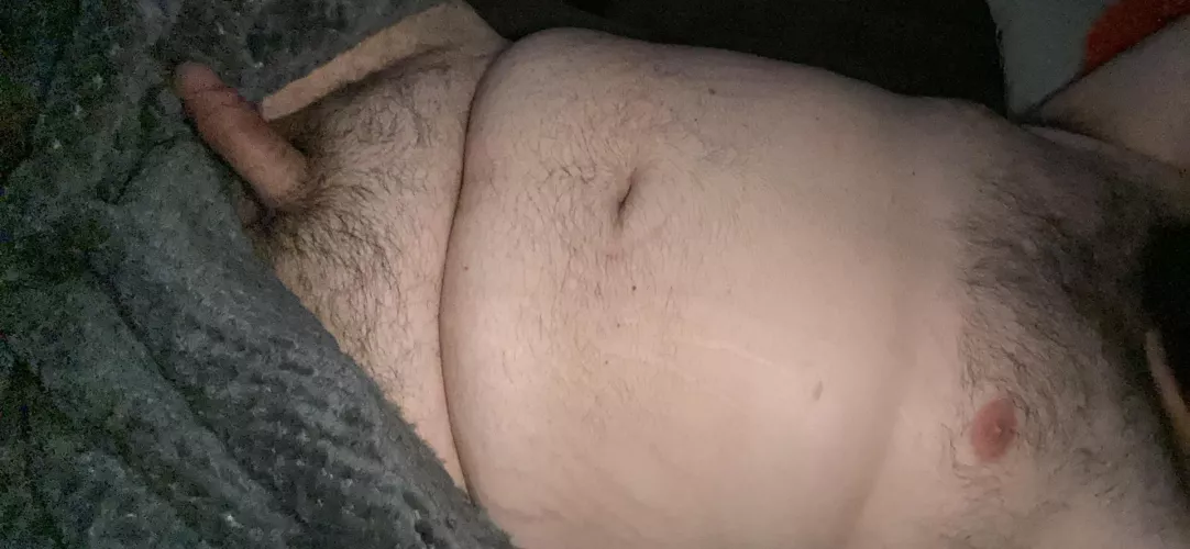 Need someone to rail me while i play with this 😋