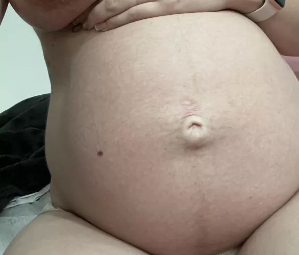 Need someone to rub my belly