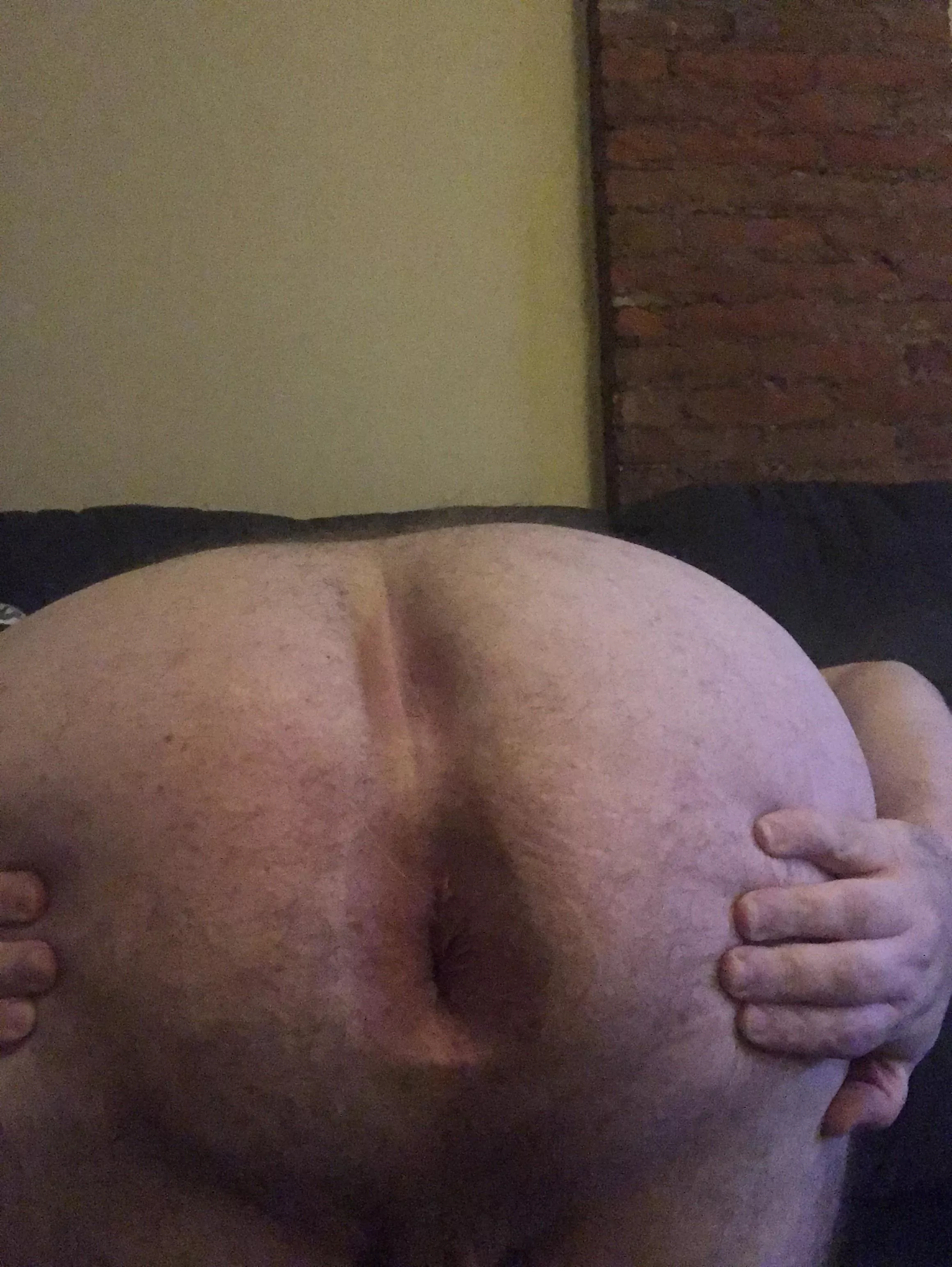 Need someone to take care of this hole… 😩