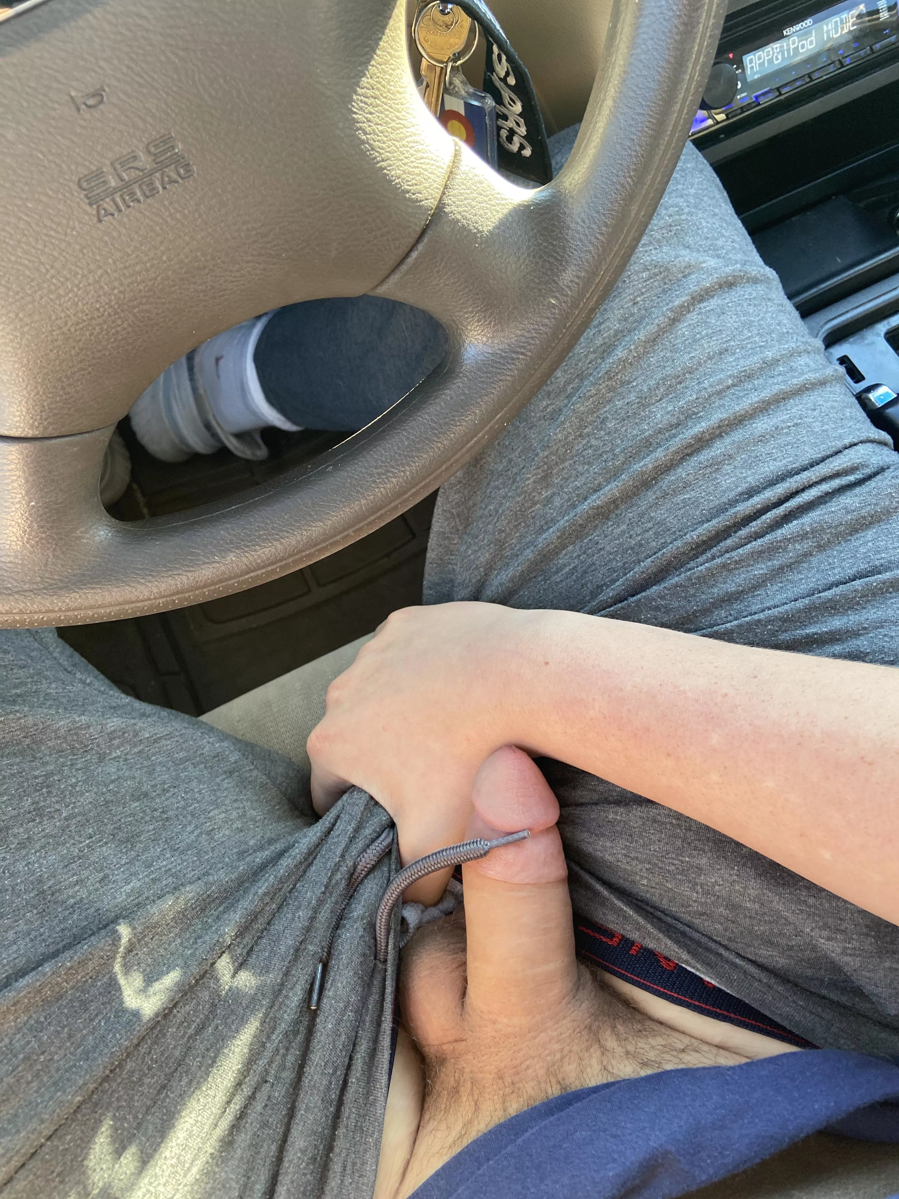 Need to cum in the car