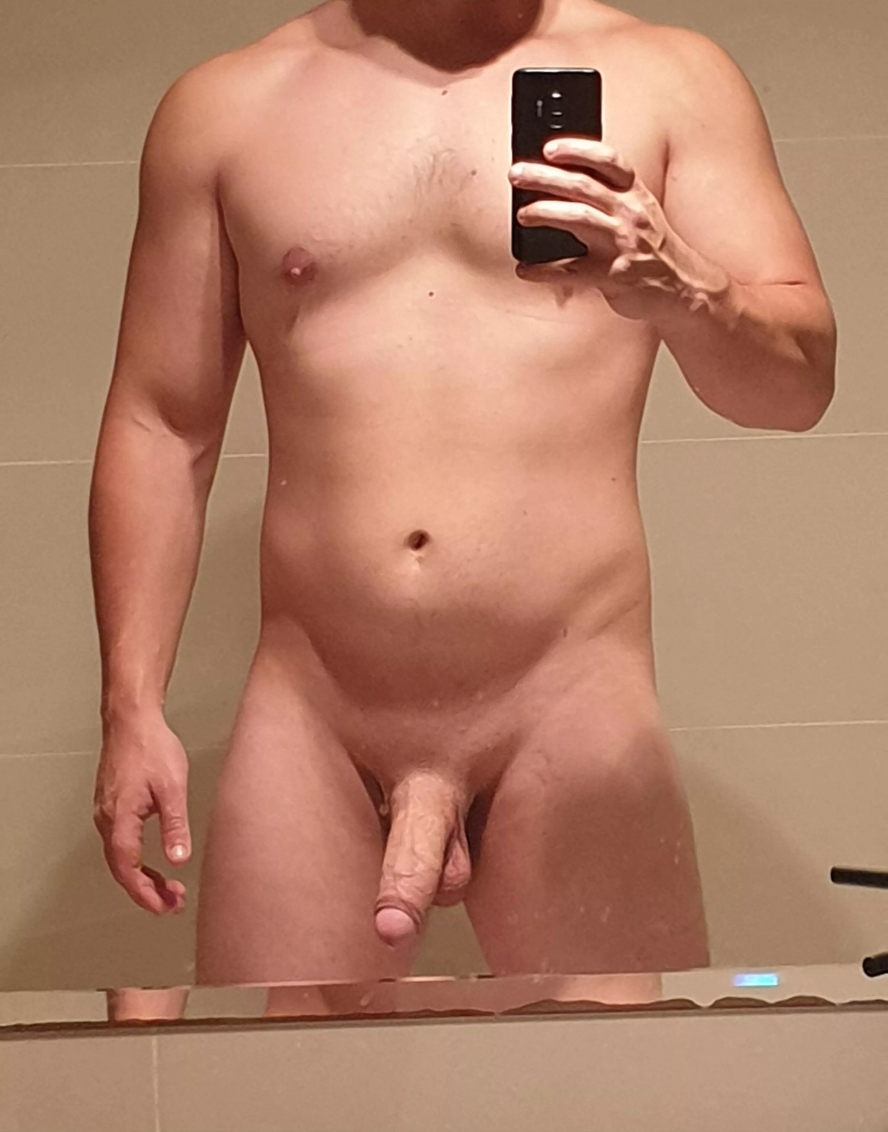 Need to do more cardio, whos down to help 😉 (M) Need to do more cardio, whos down to help 😉 (M)