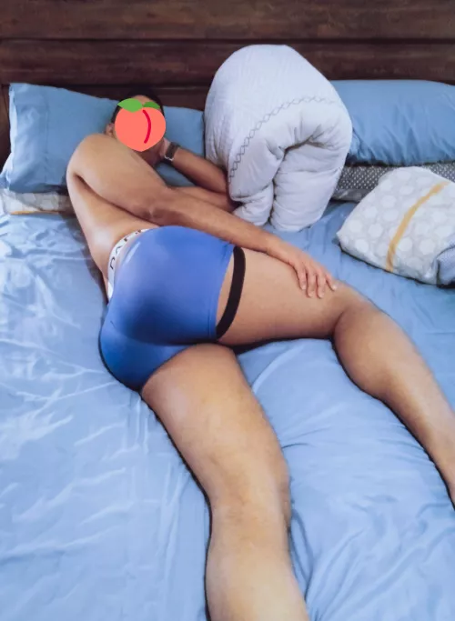 ✨🍑 Never miss them squats !! 🍑✨