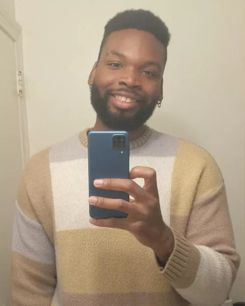 Never thought I'd actually post here, but here we are! Hope everyone's having a great day. β£