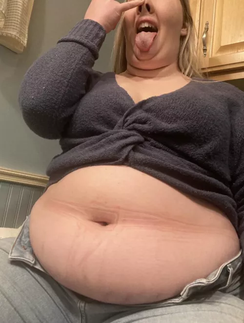 Never thought she’d embrace being a pig so much, she’s got the snout to prove it! 😂🐽