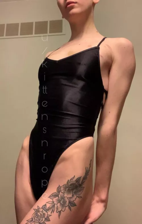 New around these parts, what do you think of my fit physique? [F]