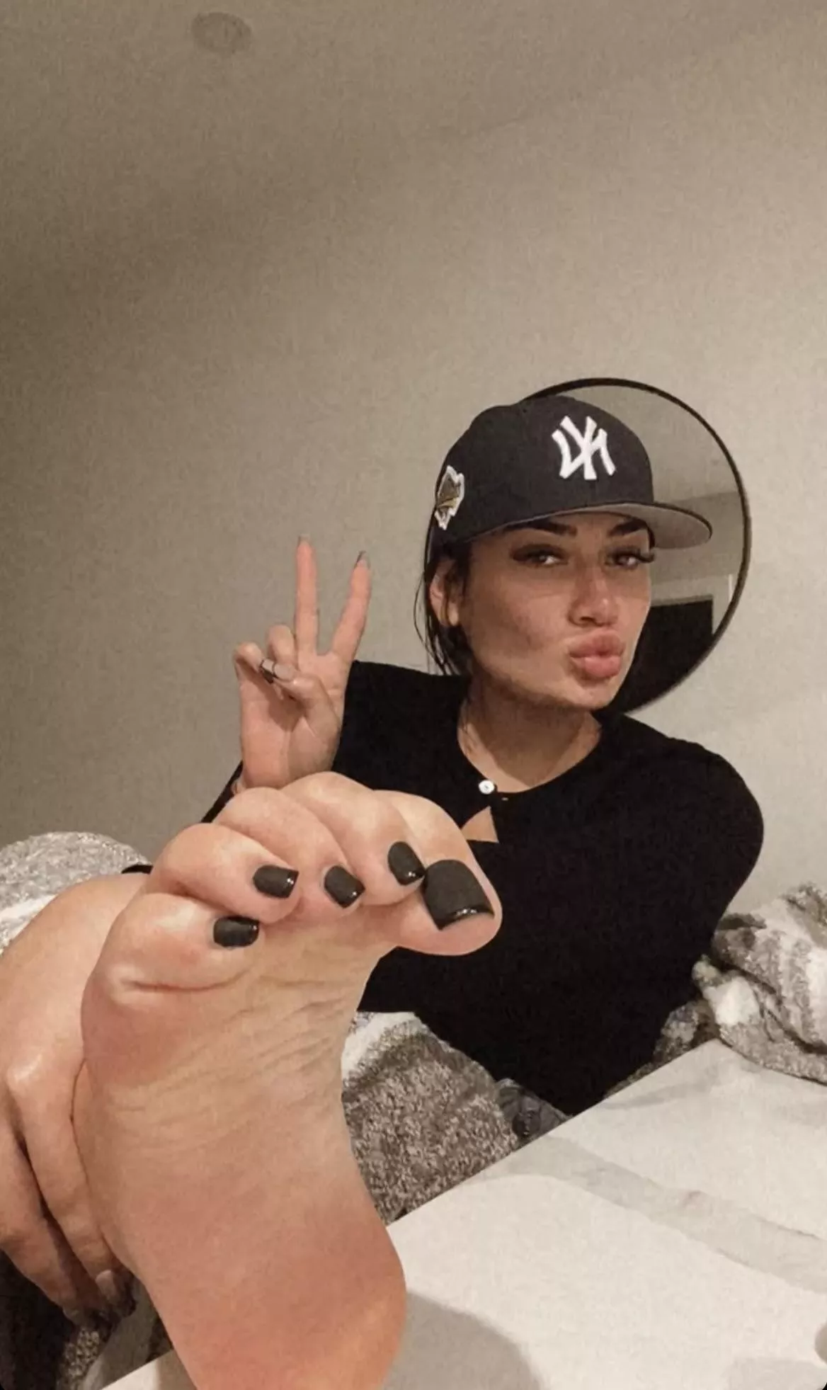 New color 💅🏻🖤